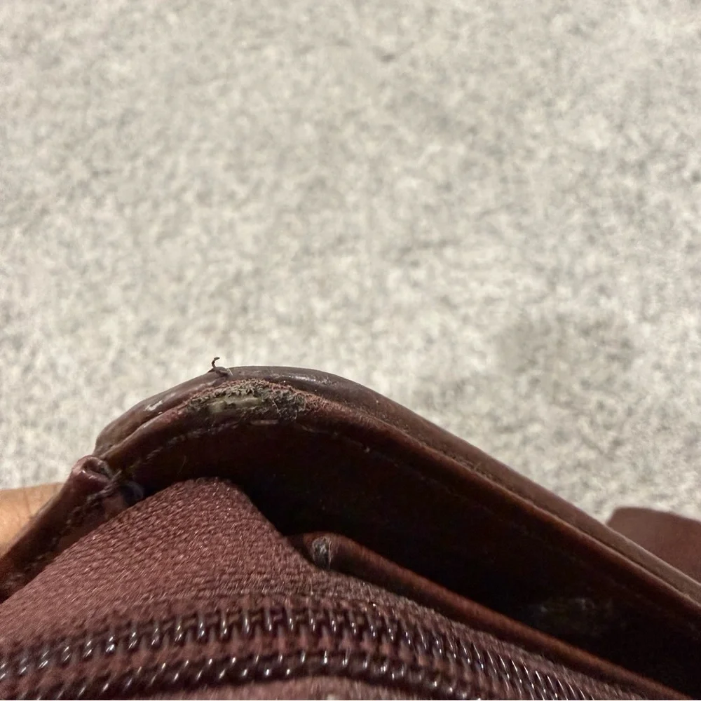 Vtg MARC CHANTEL EMBOSSED Crocodile Brown Leather Briefcase RARE Zip Closure